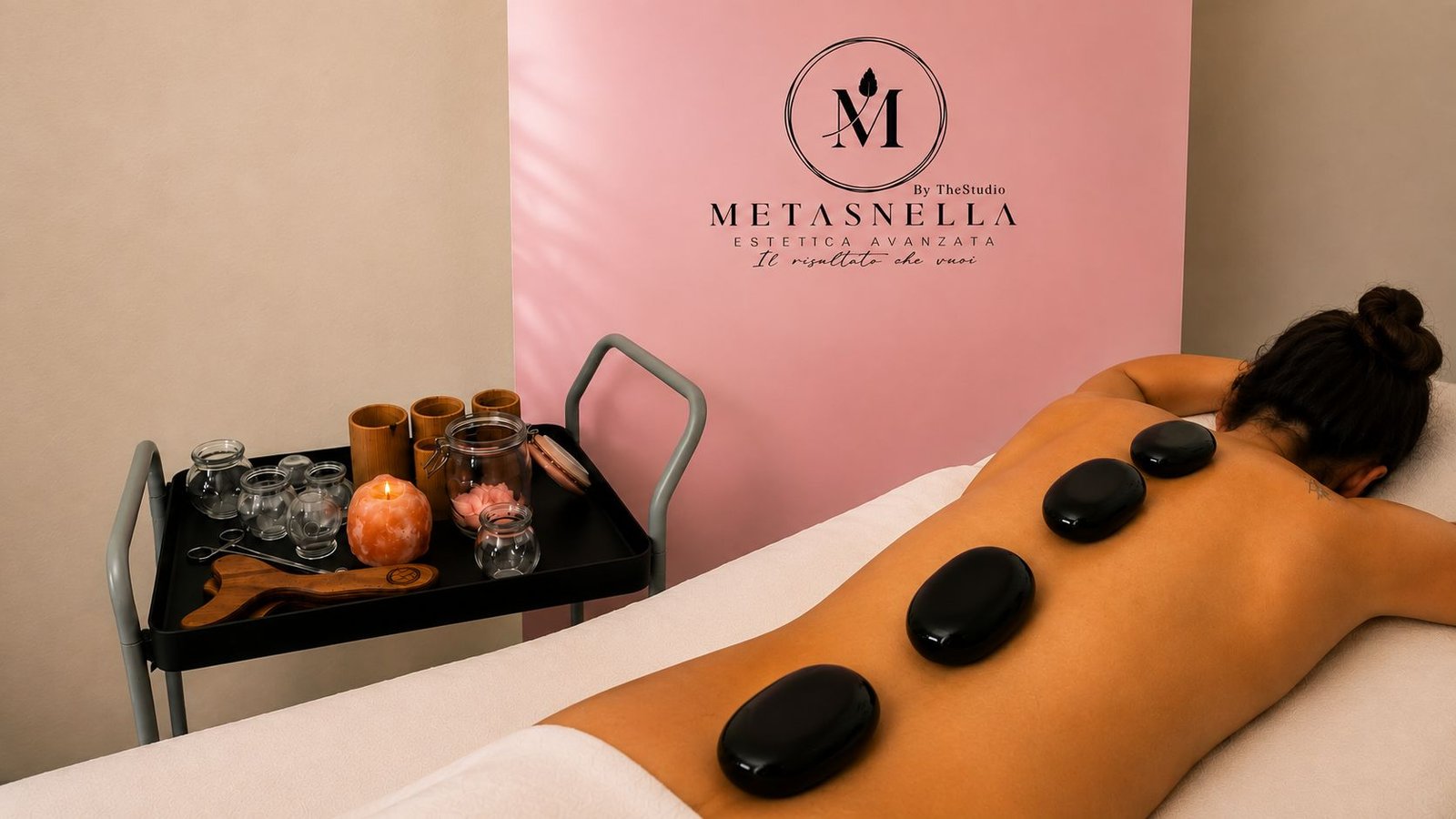 Metasnella — massaggio con pietre calde
